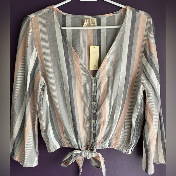 SOLD NWT Japna Tie Blouse- Gift with Purchase - Picture 1 of 5